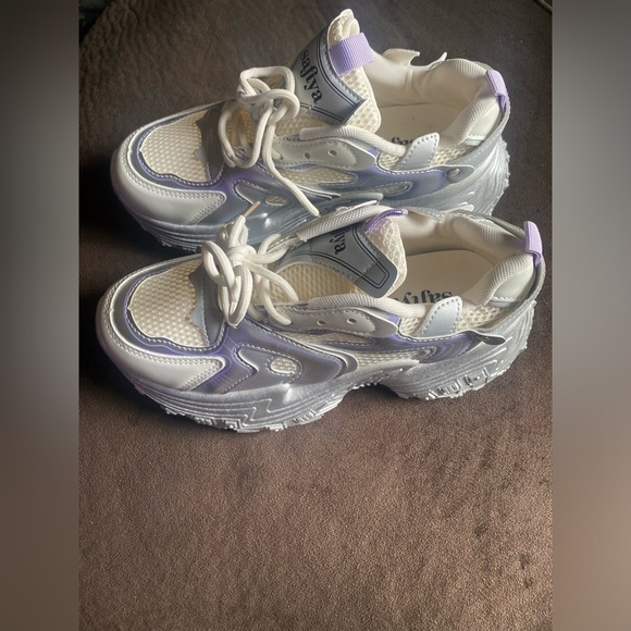 Safiya Shoes - Picture 6 of 8